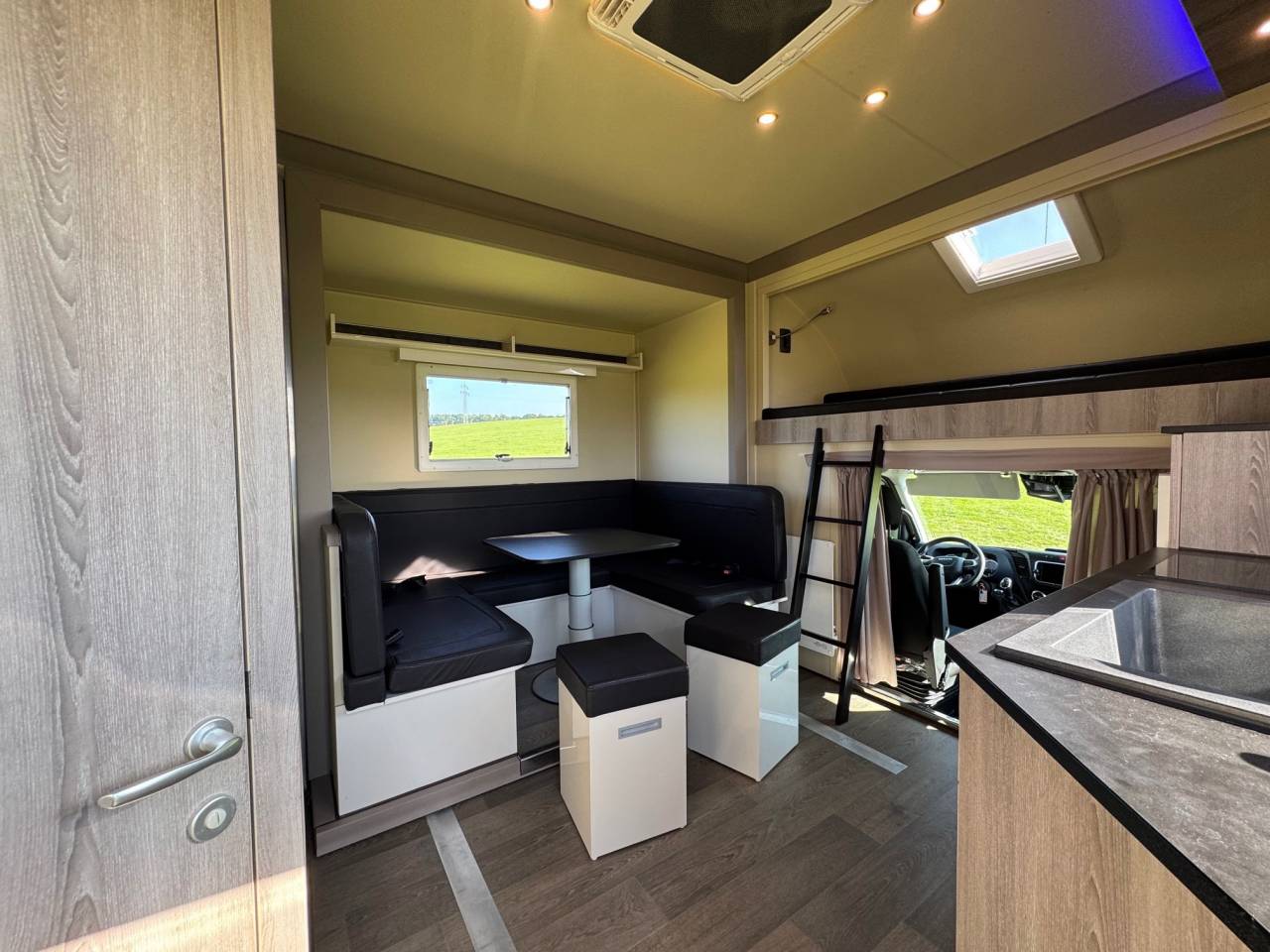 Horsebox NON-HGV Iveco IVECO 0 Used