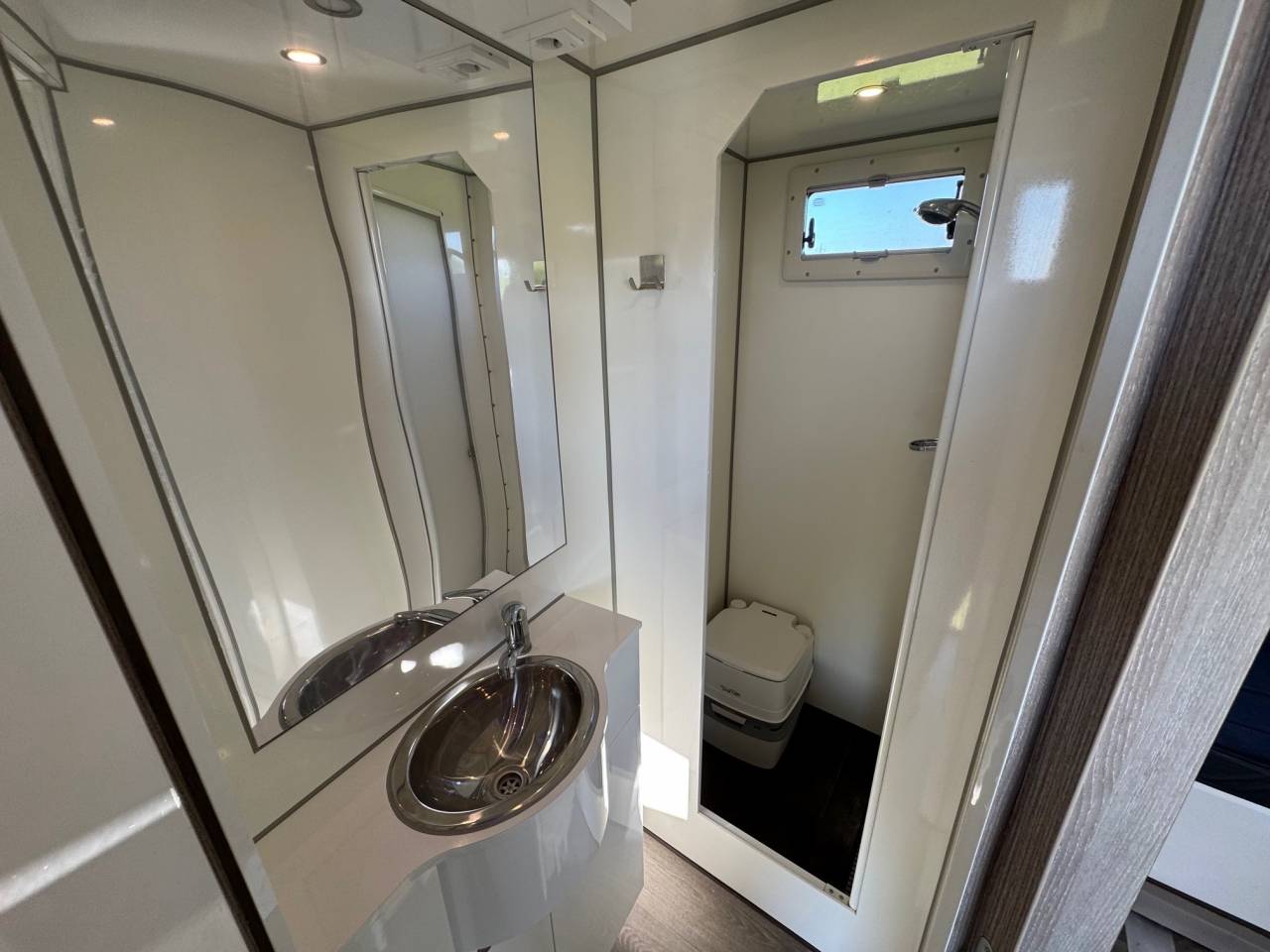 Horsebox NON-HGV Iveco IVECO 0 Used