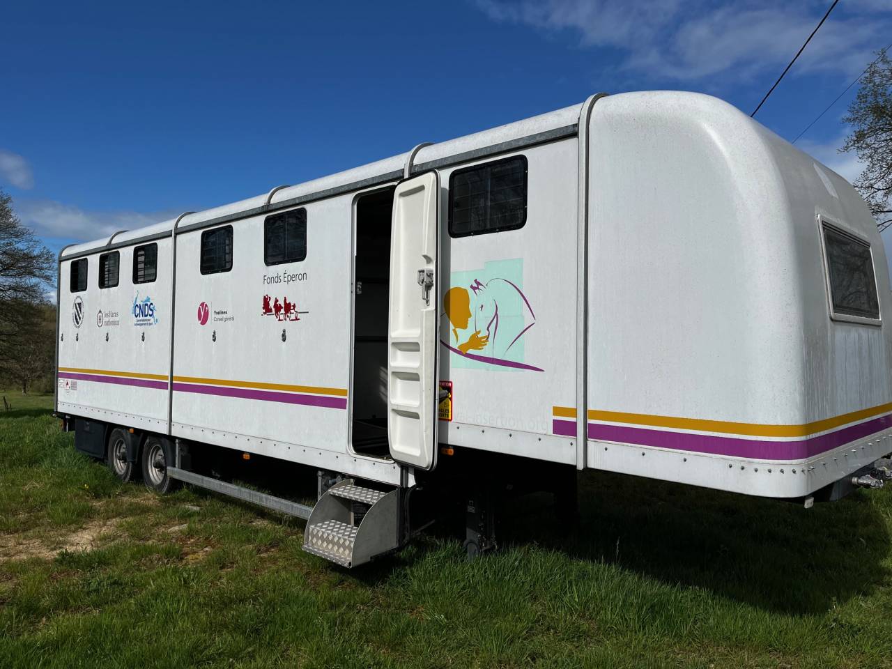 Horsebox HGV Iveco IVECO 35C18 / Semi Remorque VOW 2010 Used