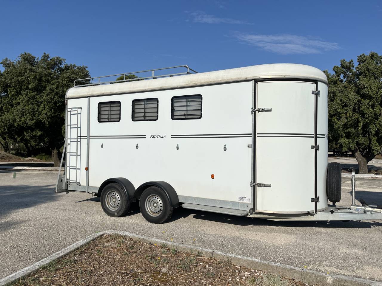 Horse trailer Fautras  4 Stalls 2020 Used
