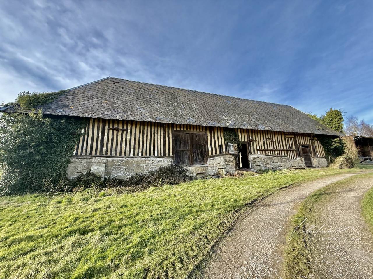 Equestrian property  Calvados