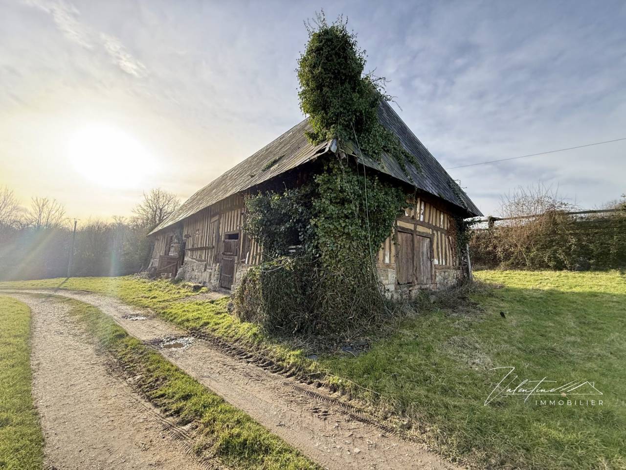 Equestrian property  Calvados