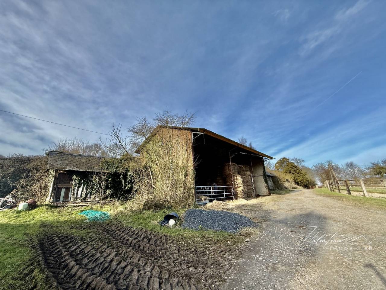 Equestrian property  Calvados