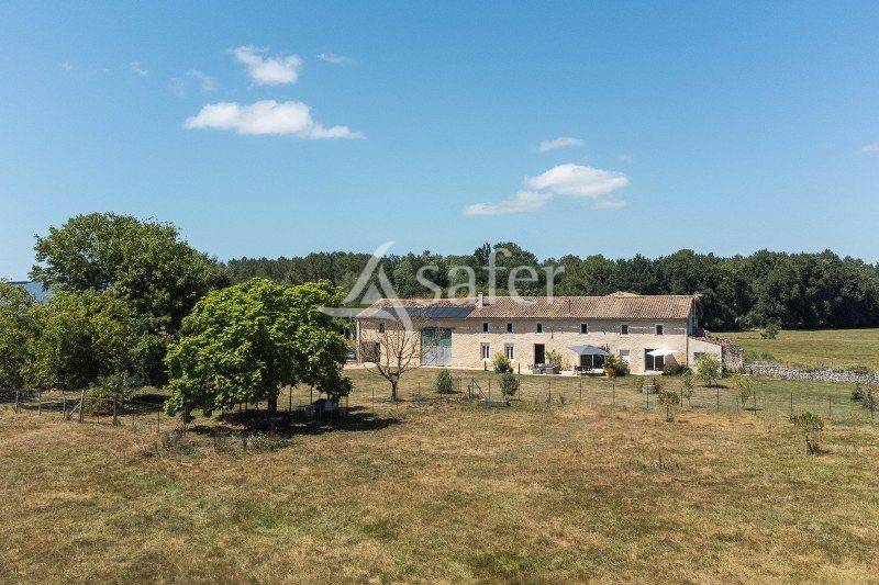 Other country property  Gironde