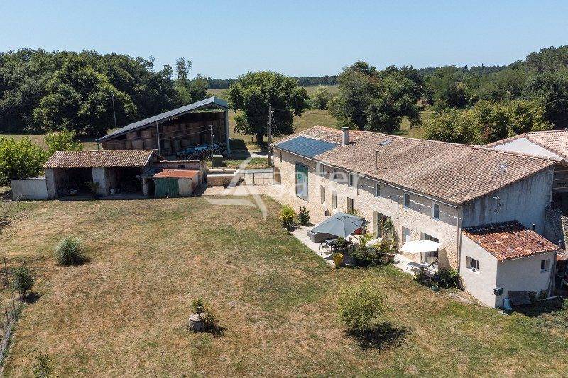 Other country property  Gironde