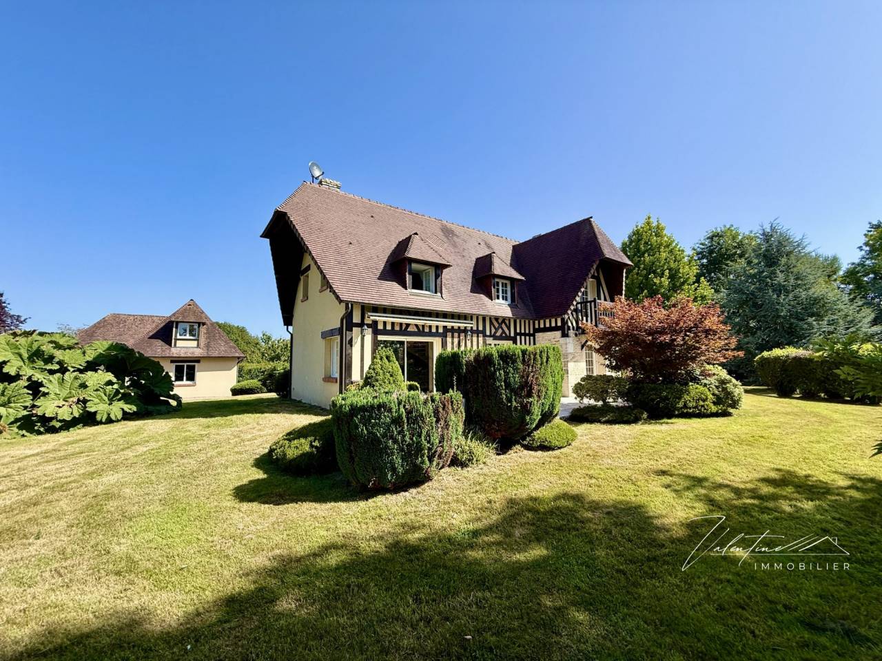 Equestrian property  Calvados