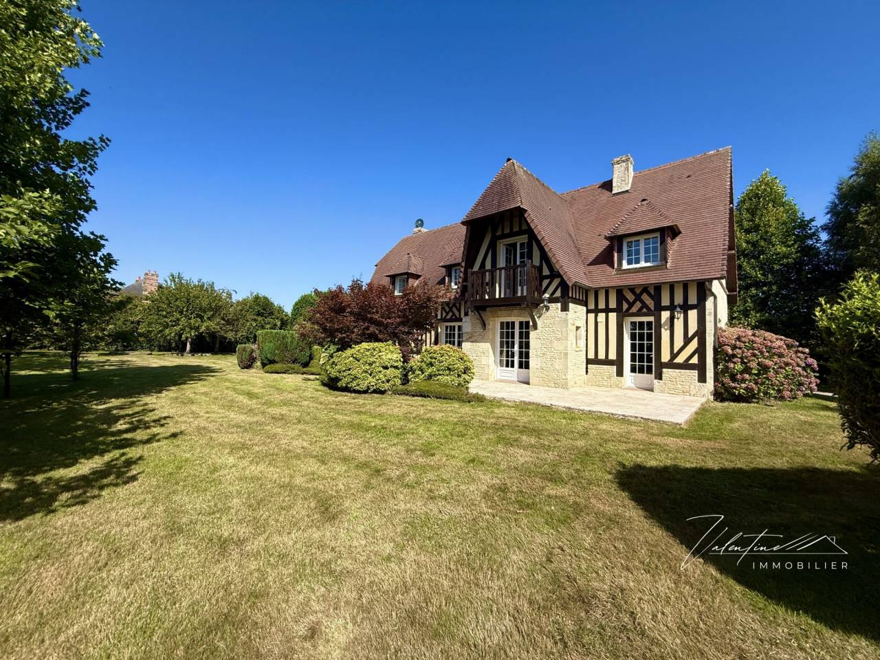 Equestrian property  Calvados