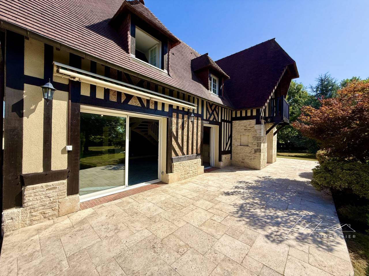 Equestrian property  Calvados