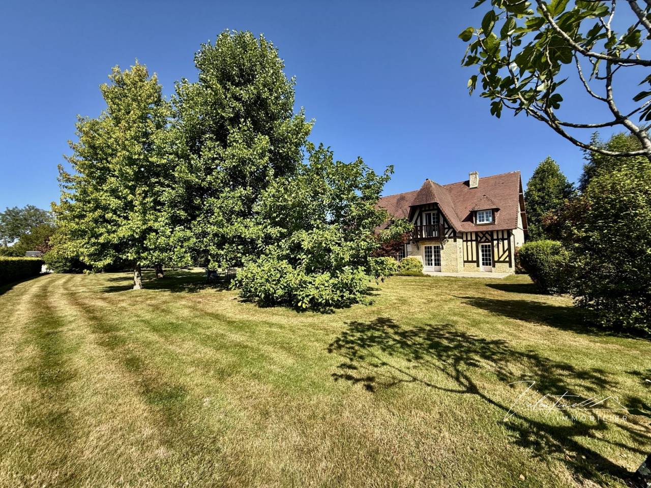 Equestrian property  Calvados