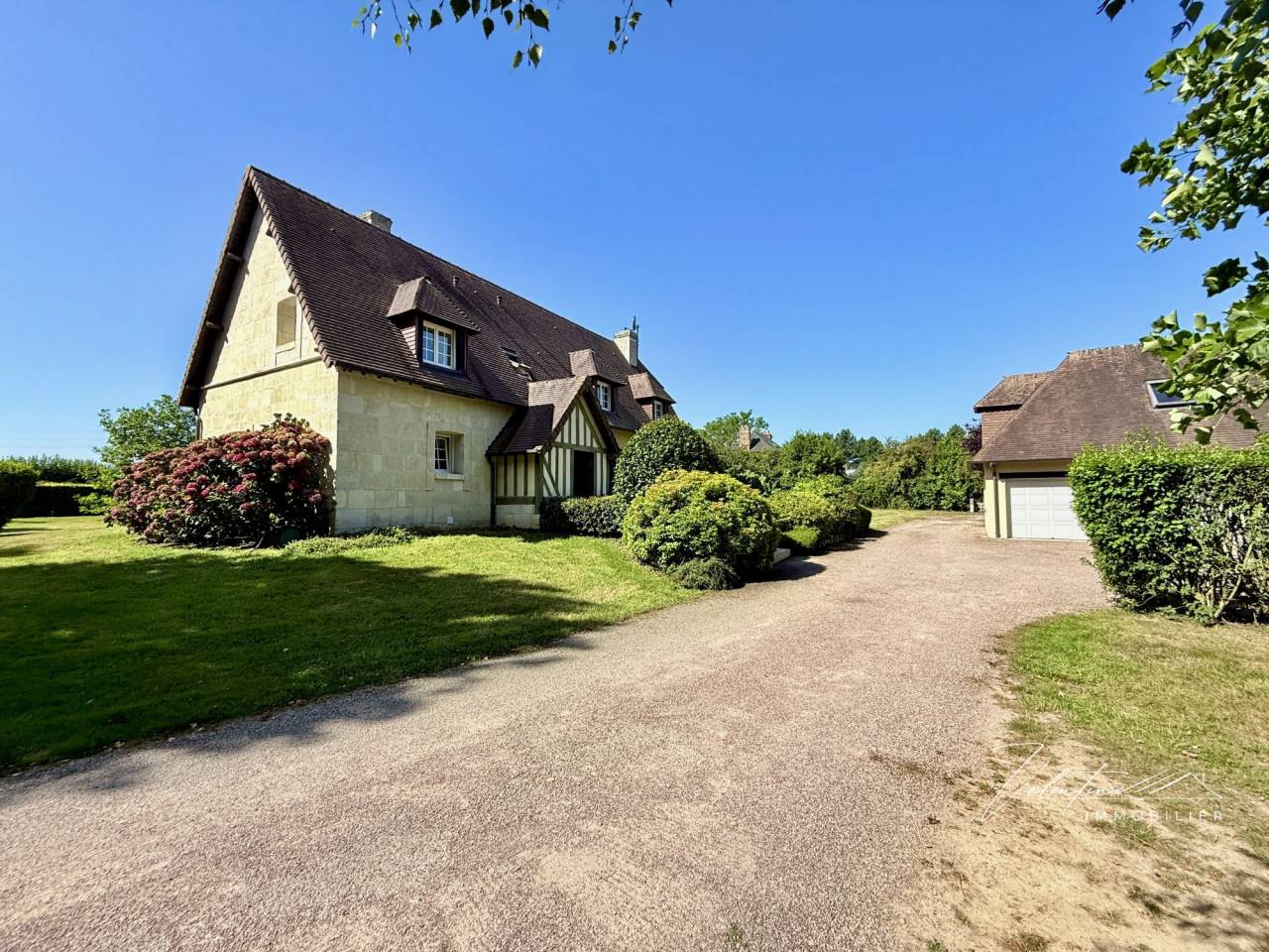 Equestrian property  Calvados