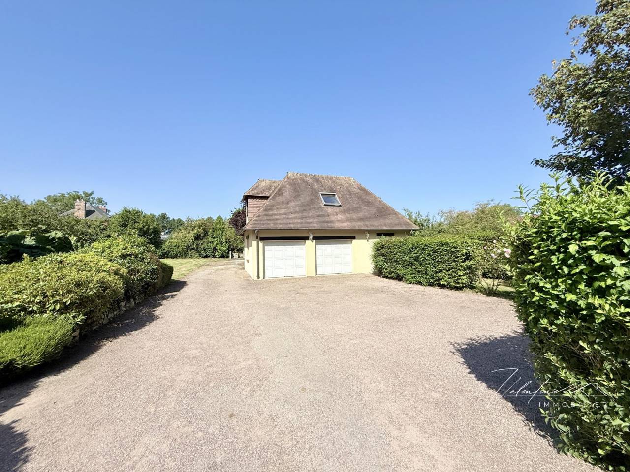 Equestrian property  Calvados