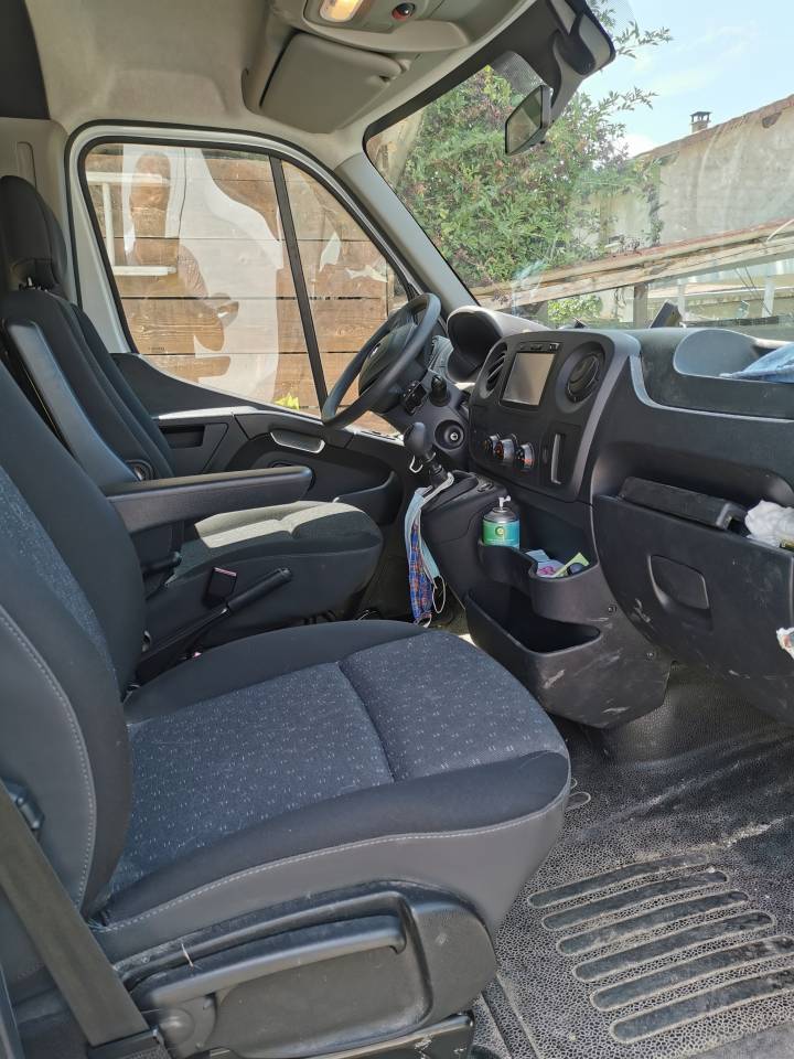 Horsebox HGV Cavalcar opel movano 2020 Used