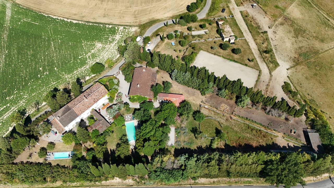 Holiday equestrian property  Aude