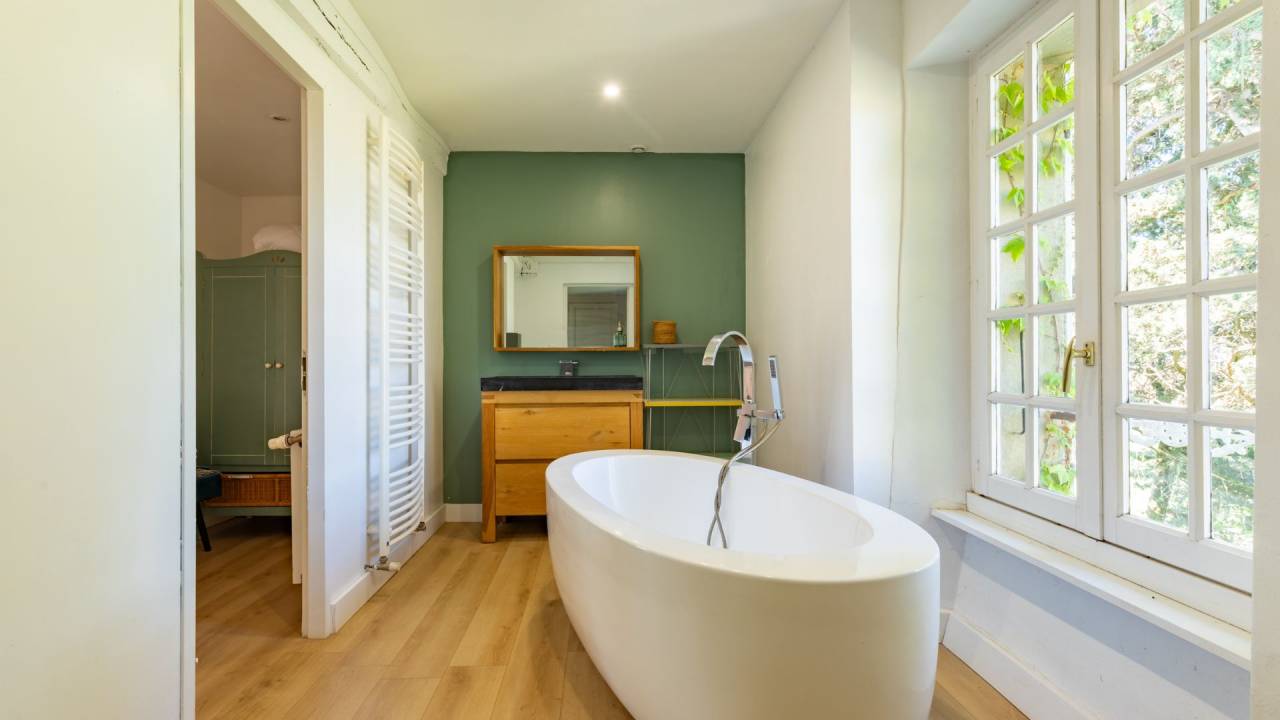 Holiday equestrian property  Aude