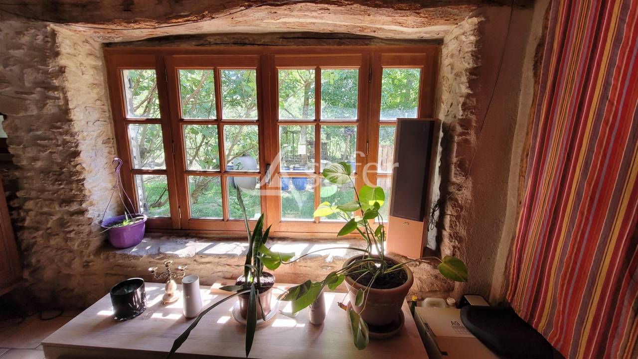 Other country property  tarn