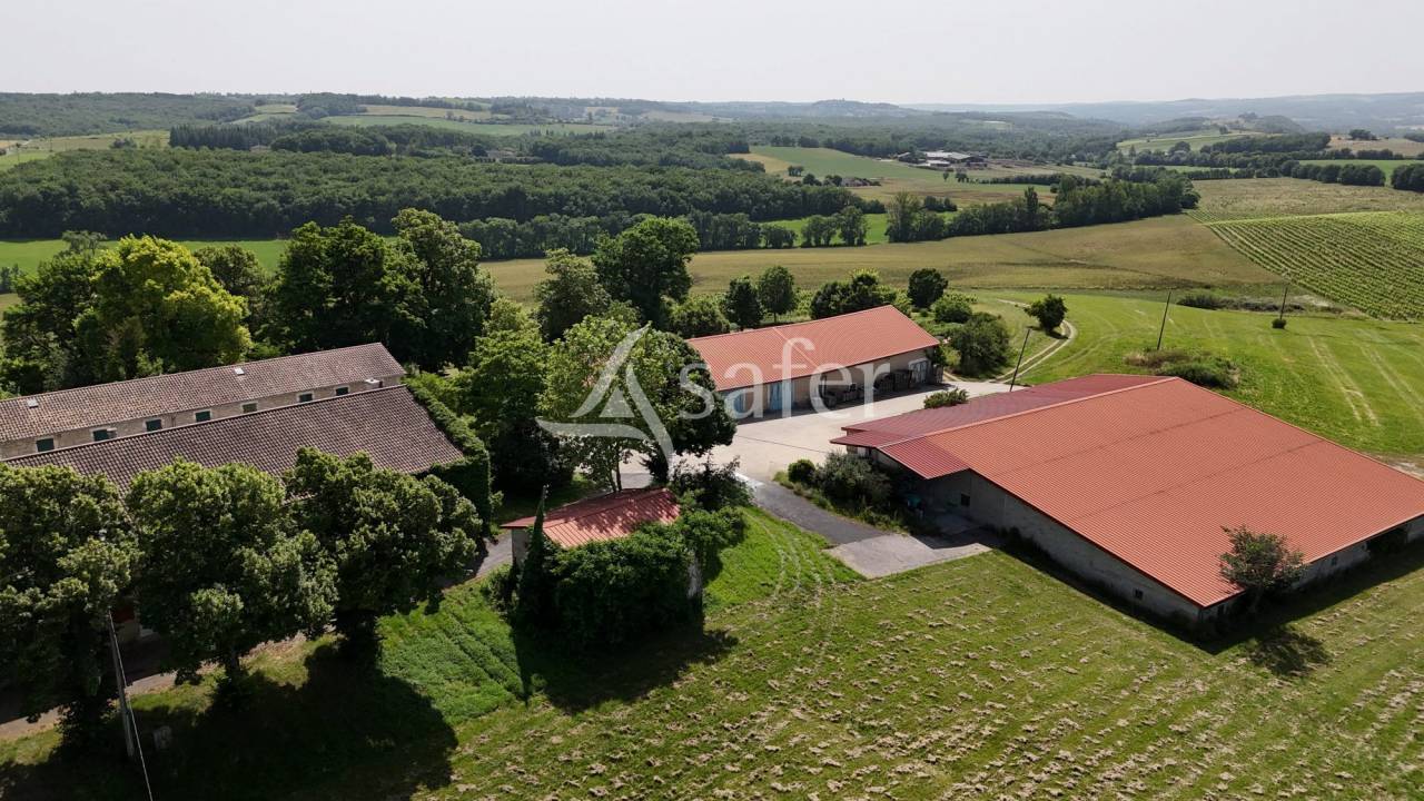 Other country property  tarn