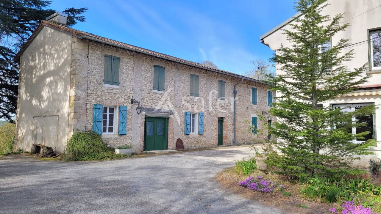 Other country property  tarn