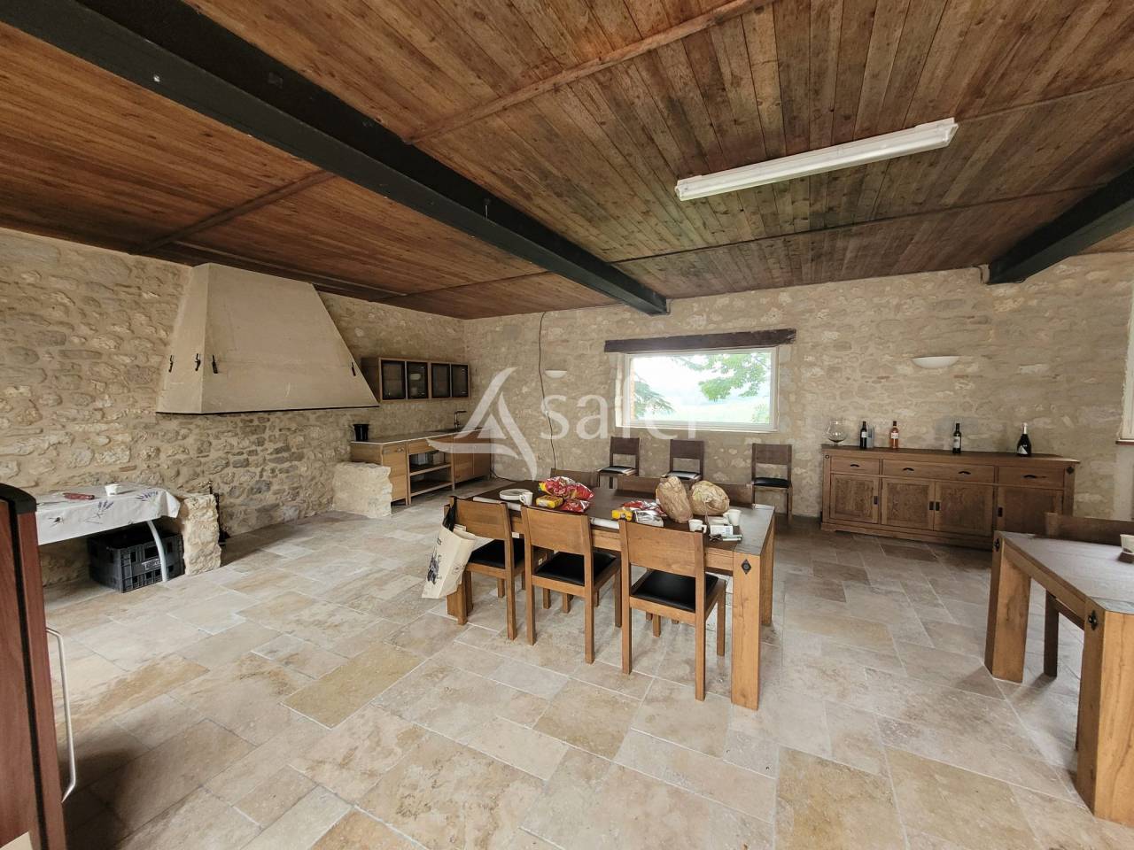 Other country property  tarn