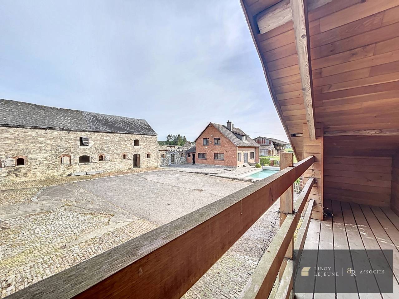 Equestrian farm  Namur