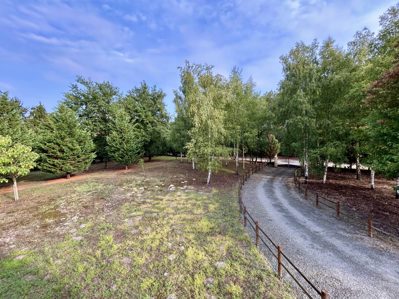 Other country property  Sarthe