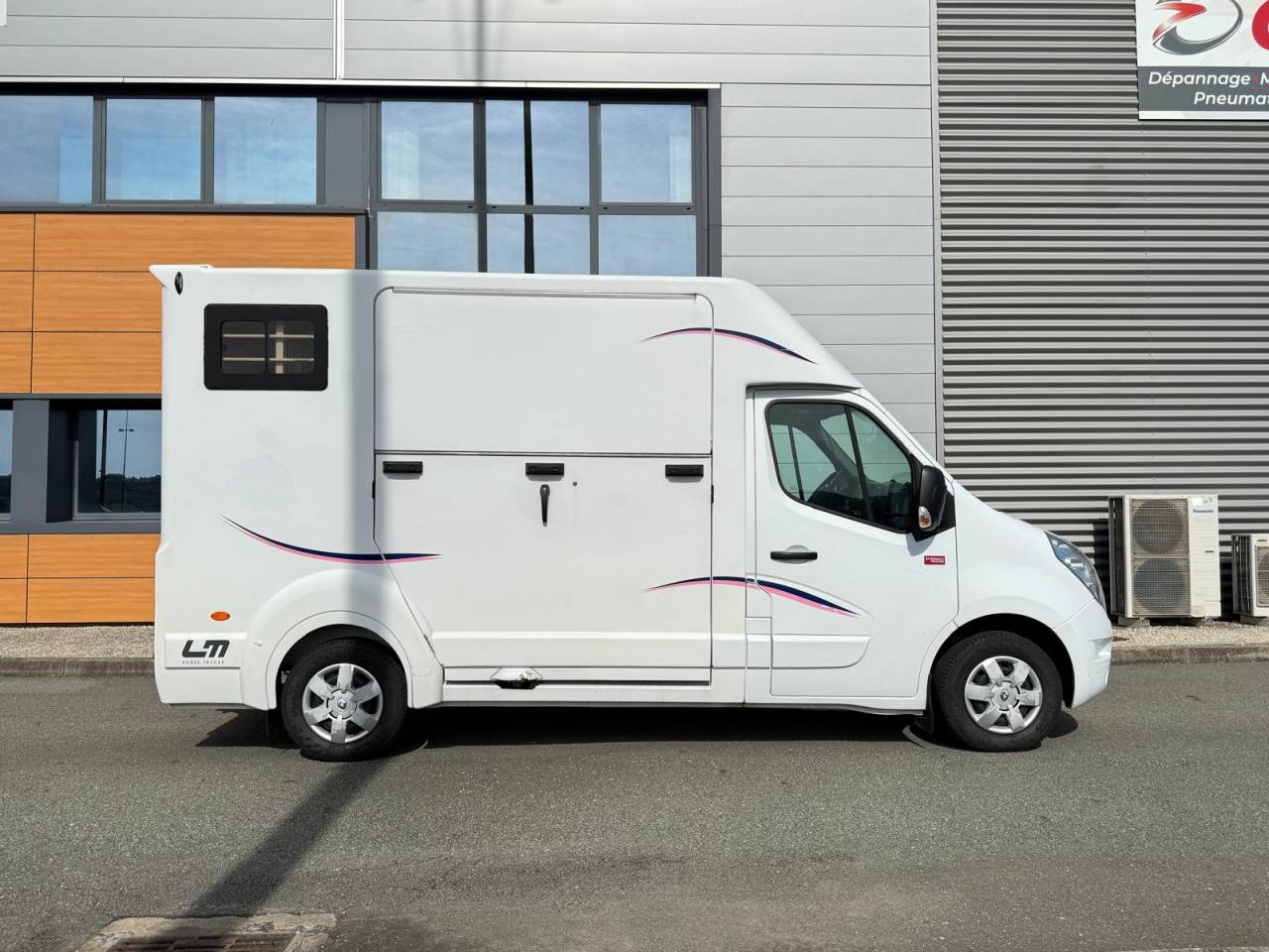 Horsebox HGV Barbot POLYVAN D3C 2019 Used