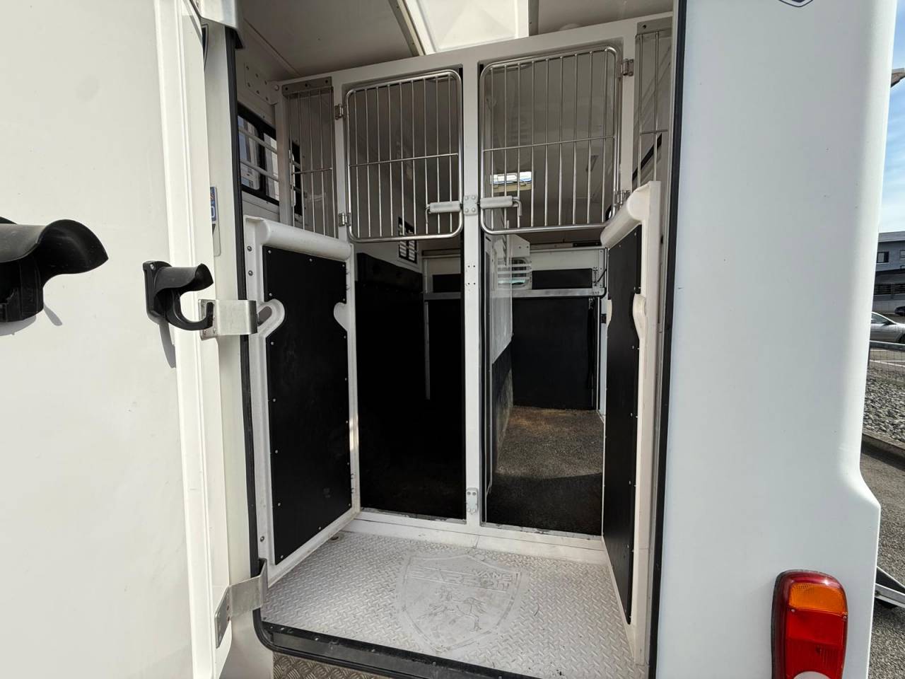 Horsebox HGV Barbot POLYVAN D3C 2019 Used