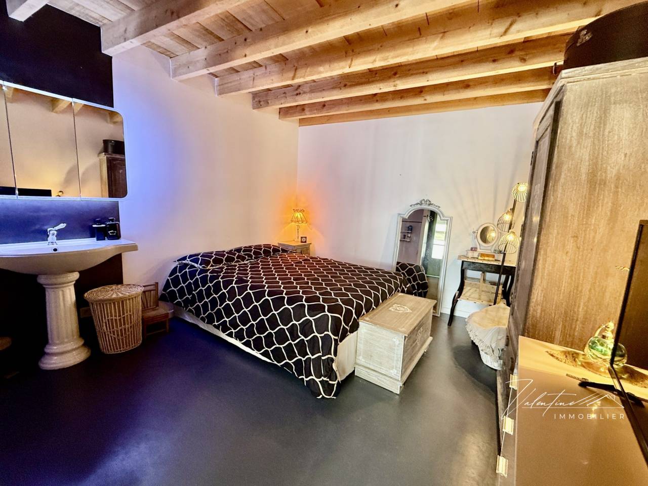Equestrian property  Calvados