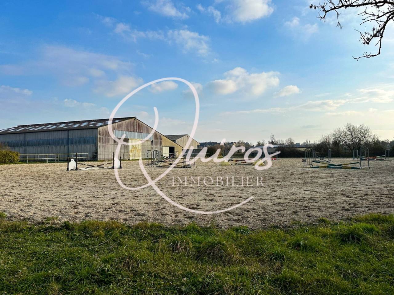 Equestrian property  Calvados