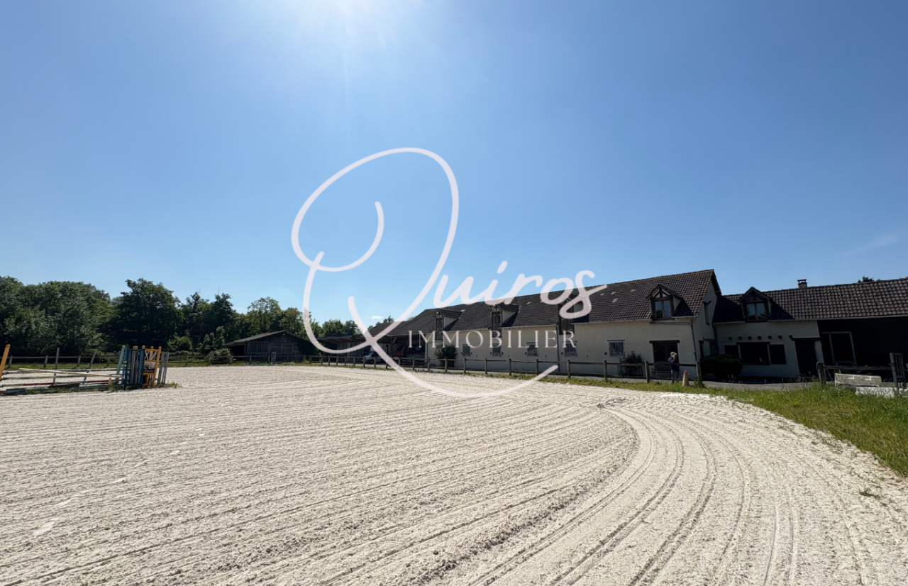 Livery yard  Seine-et-Marne