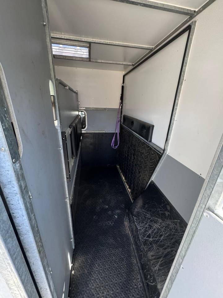 Horsebox HGV AP Petit  2013 Used