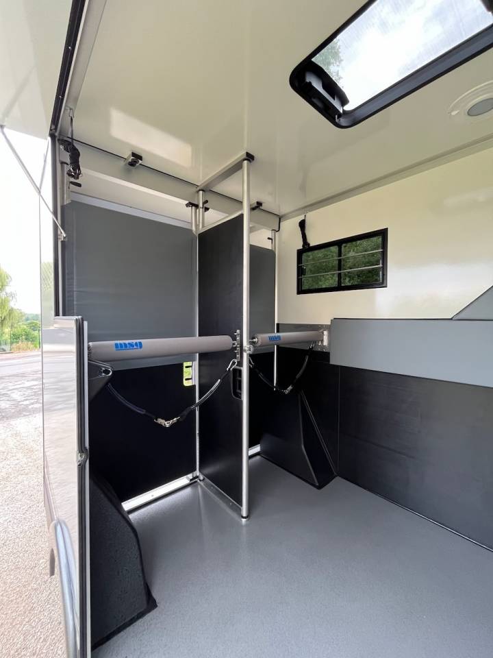 Horsebox HGV Iveco IVECO 0 New