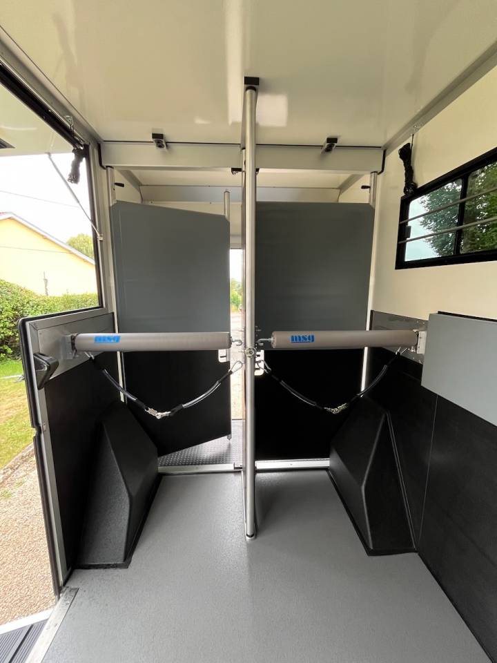 Horsebox HGV Iveco IVECO 0 New
