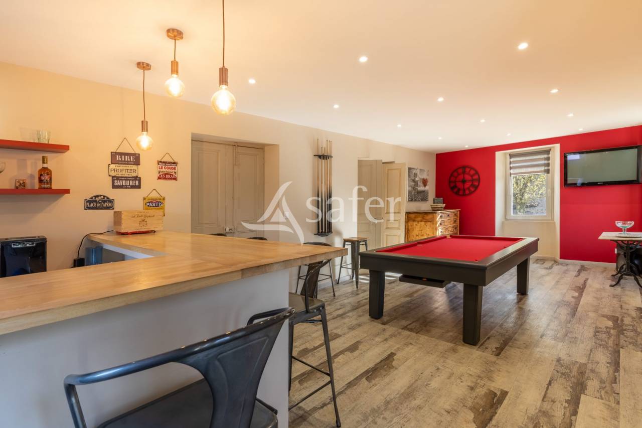 Other country property  tarn