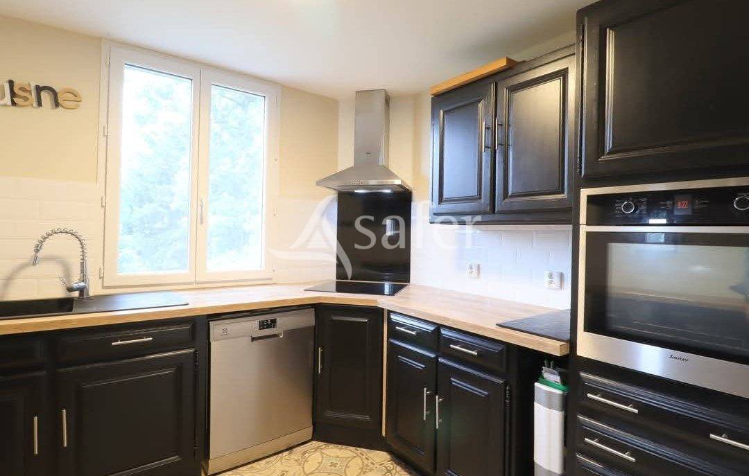 Other country property  tarn