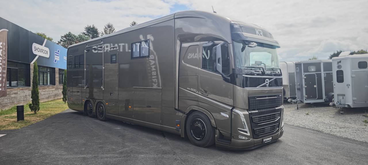 Horsebox NON-HGV Krismar Volvo FH500 6 chevaux gamme pro 2025 New
