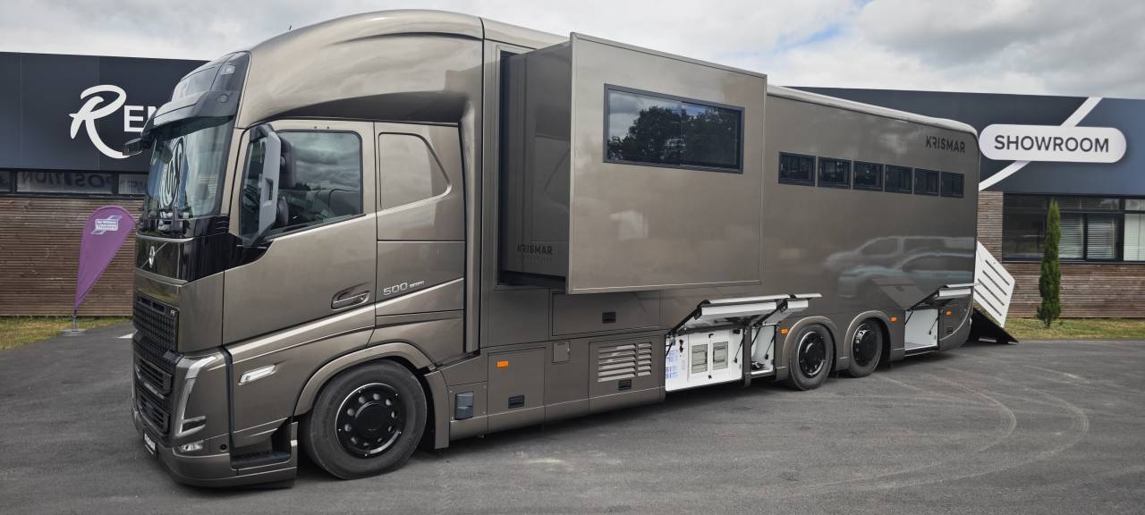 Horsebox NON-HGV Krismar Volvo FH500 6 chevaux gamme pro 2025 New