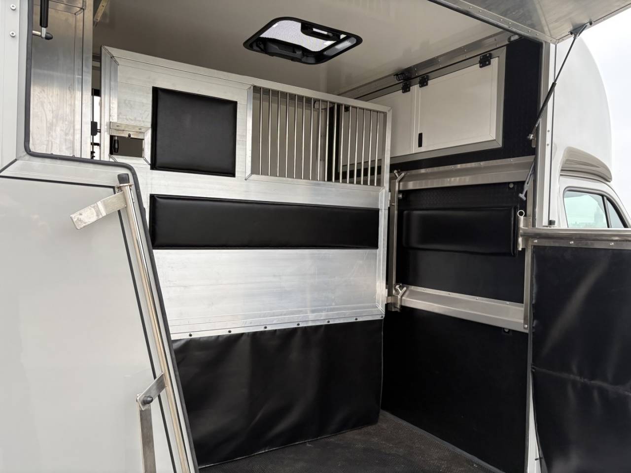 Horsebox HGV Renault Master 2022 New