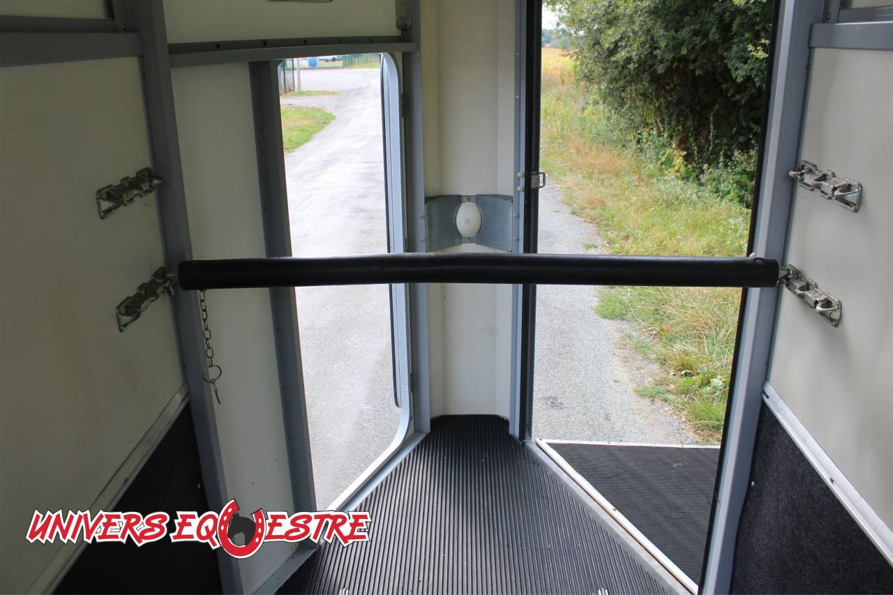 Horse trailer Ifor Williams  1,5 Stalls 2015 Used