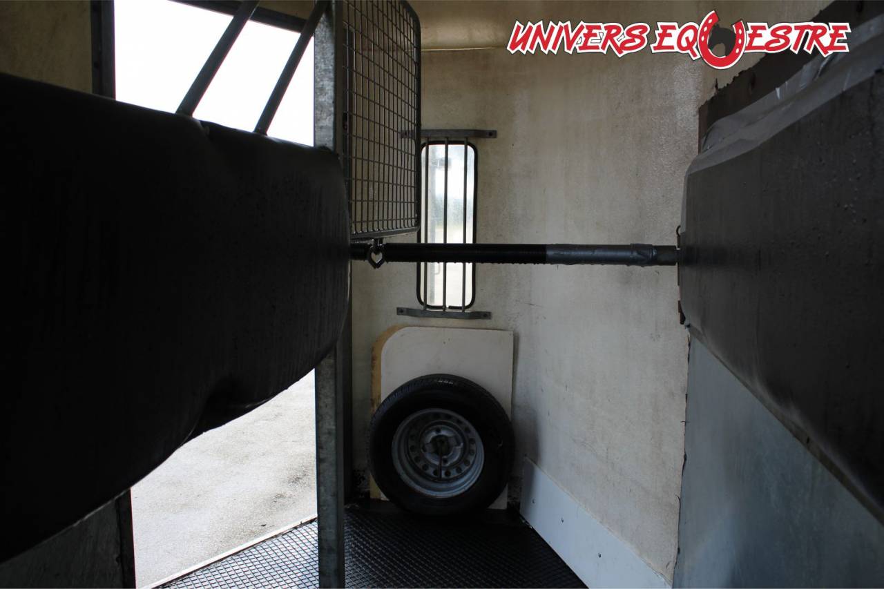 Horse trailer Fautras  1,5 Stalls 1996 Used