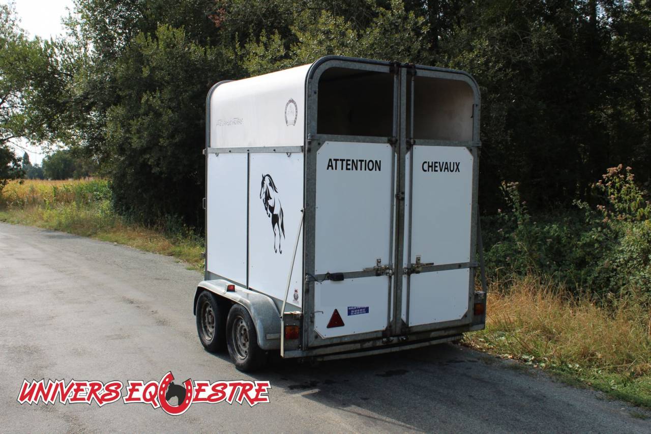 Horse trailer Fautras  1,5 Stalls 1996 Used