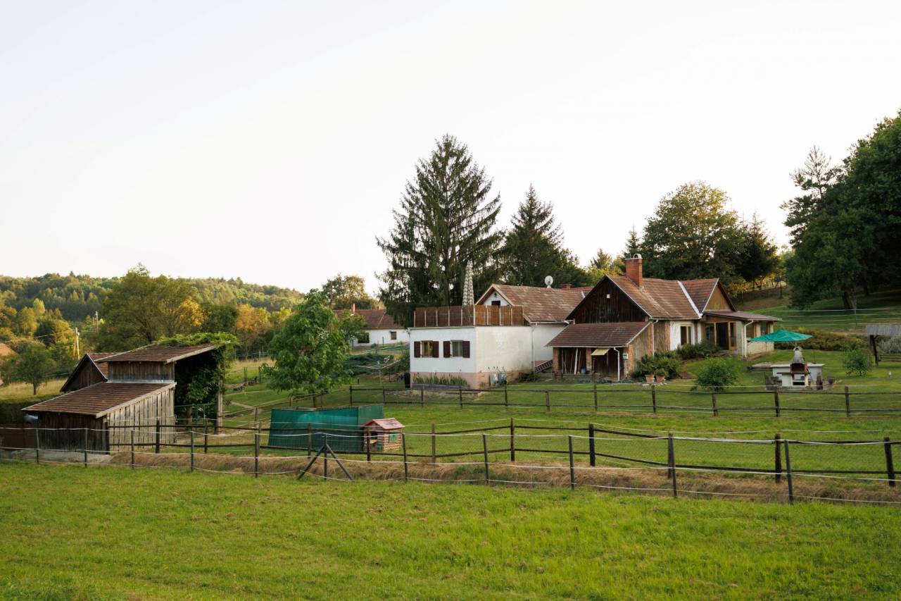 Large family home on a 78000 m² land 