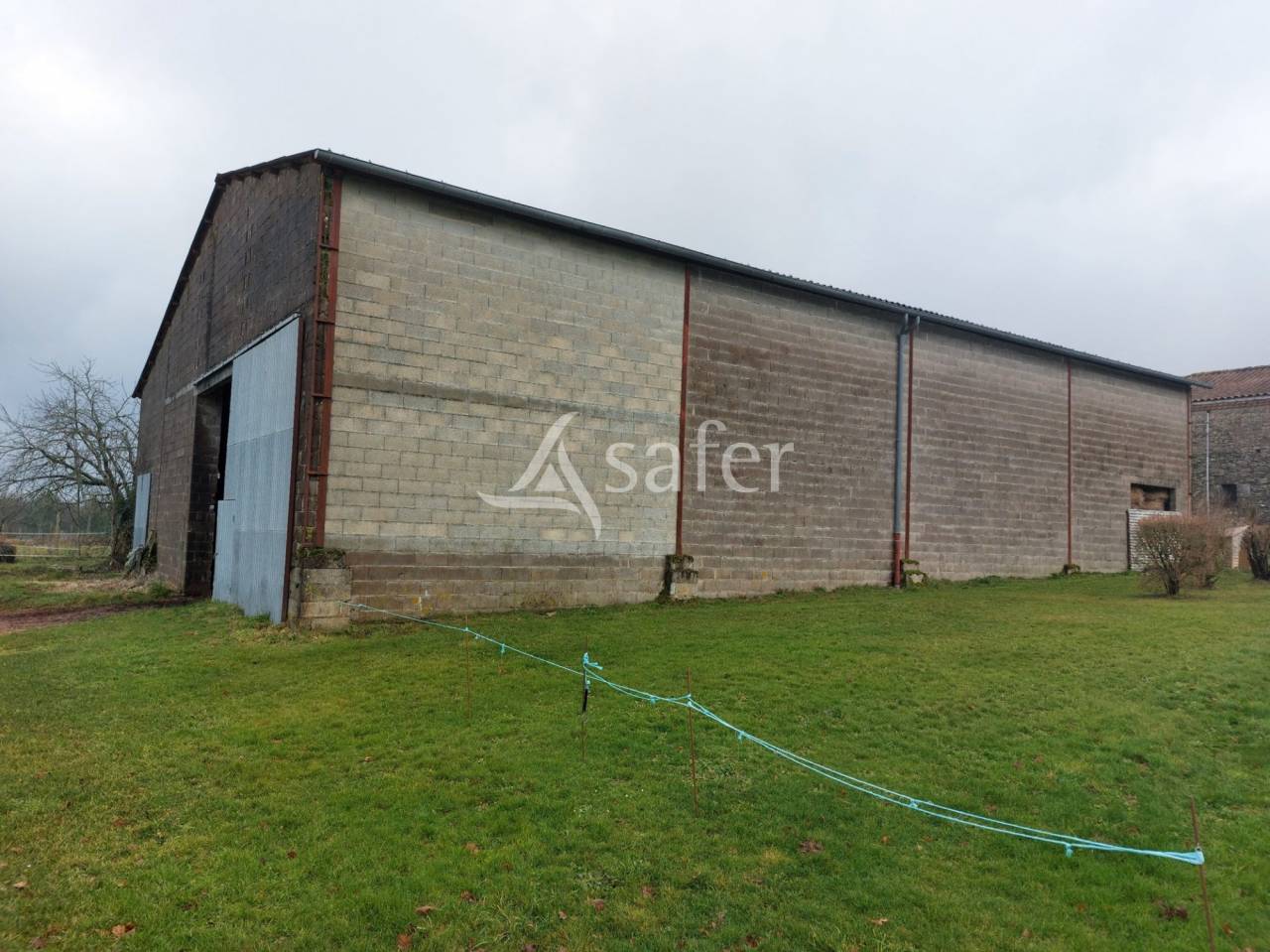 Sheep farm  Dordogne