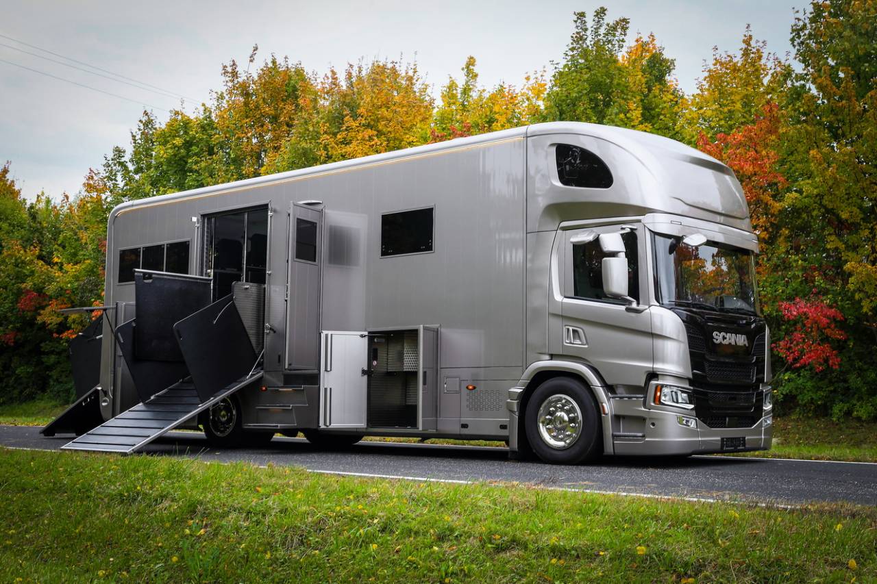 Horsebox NON-HGV Scania SCANIA 320 INterhorse 2025 New