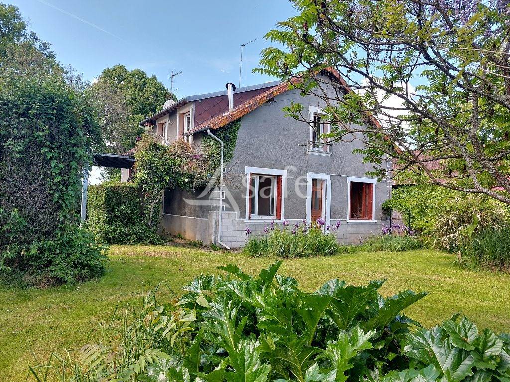 Other country property  Creuse