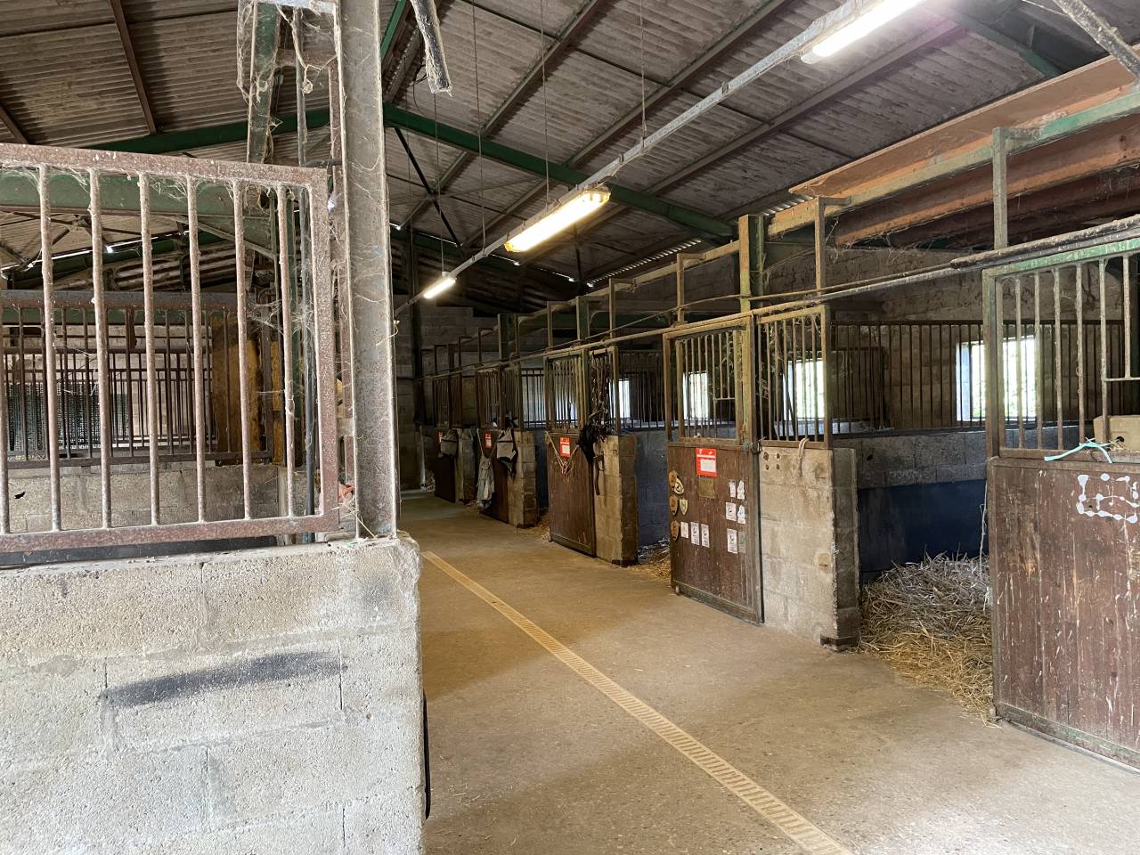 Riding school  Is&egrave;re