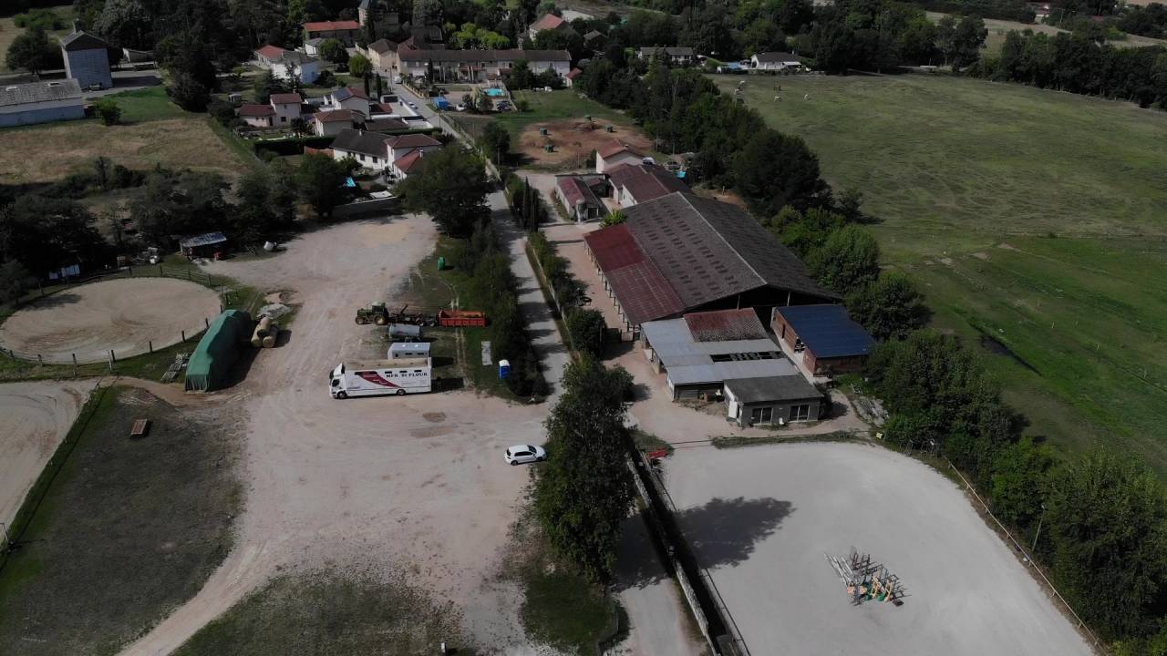 Riding school  Is&egrave;re