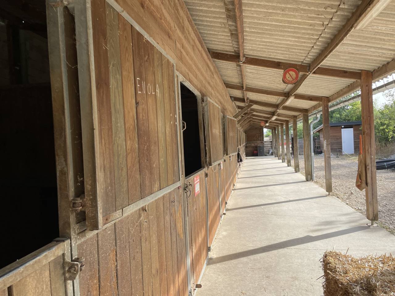 Riding school  Is&egrave;re