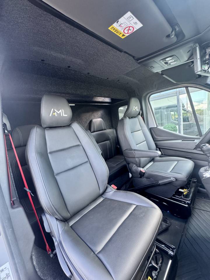 Horsebox HGV Ameline RENAULT MASTER  2025 New