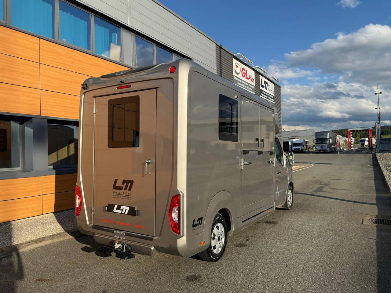 Horsebox HGV STX STX 2021 Used