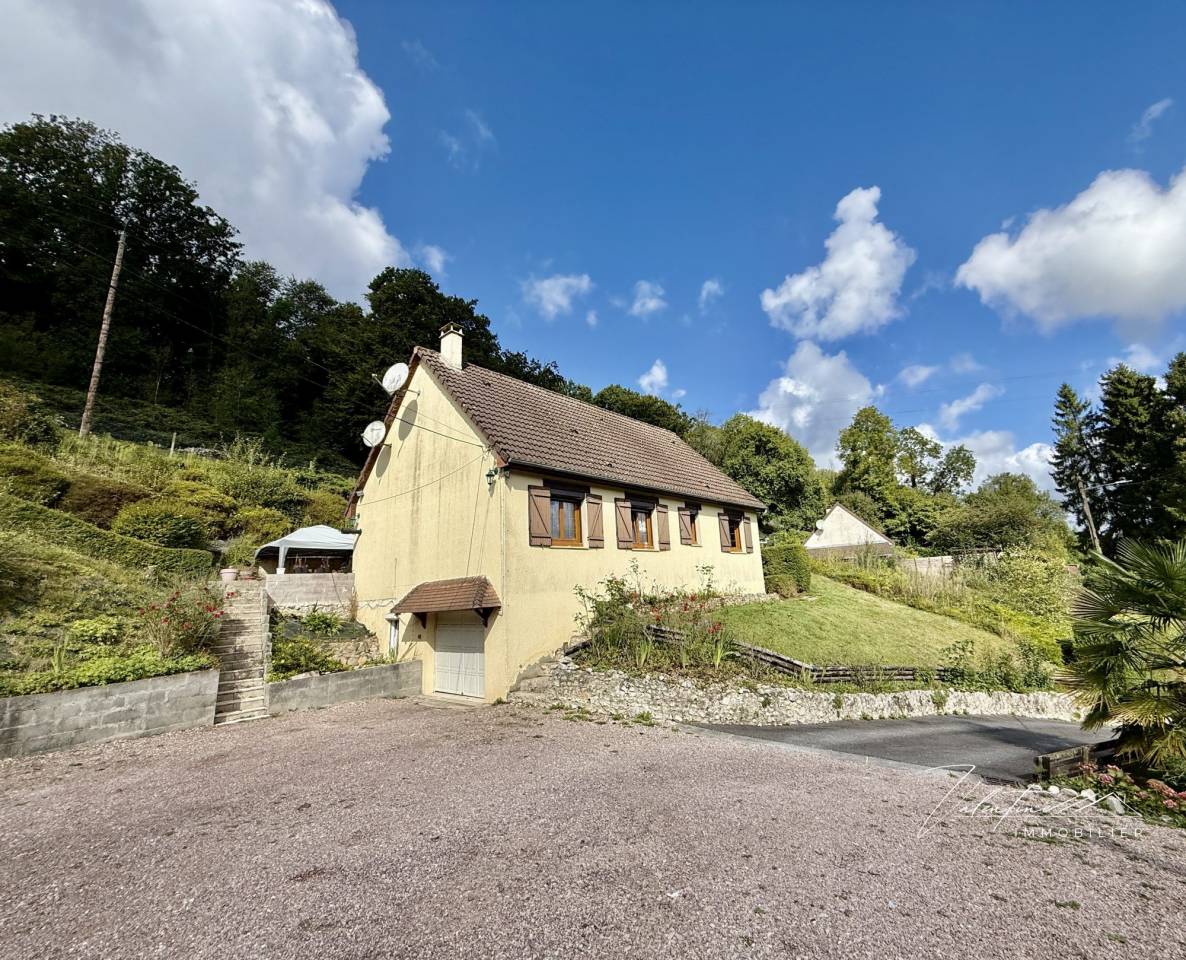 Equestrian property  Calvados